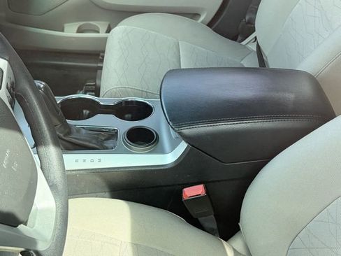 Used 2015 Ford Explorer FWD image 10