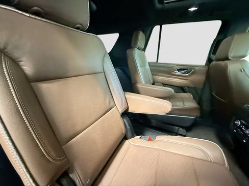 Used 2023 Chevrolet Tahoe High Country AWD/4WD image 30