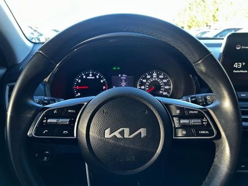 Certified 2022 Kia Seltos Nightfall Edition image 18