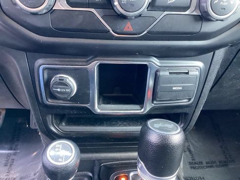 Used 2021 Jeep Wrangler Unlimited Sport AWD/4WD image 21
