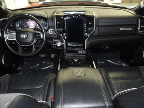 Used 2024 RAM 1500 Laramie AWD/4WD image 12