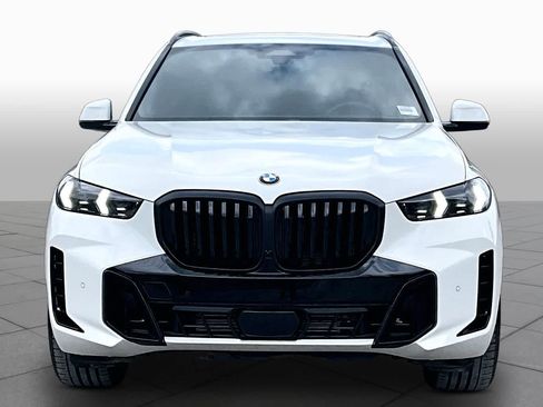 Used 2026 BMW X5 xDrive40i w/ M Sport Package AWD/4WD image 3