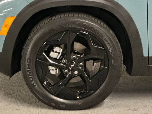 Certified 2026 Kia Seltos EX w/ EX Sunroof Package image 36