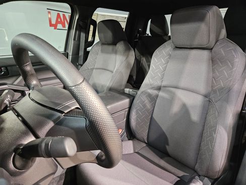 New 2026 Toyota Tacoma SR5 AWD/4WD image 12