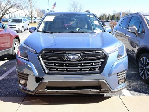 Used 2023 Subaru Forester Premium image 4