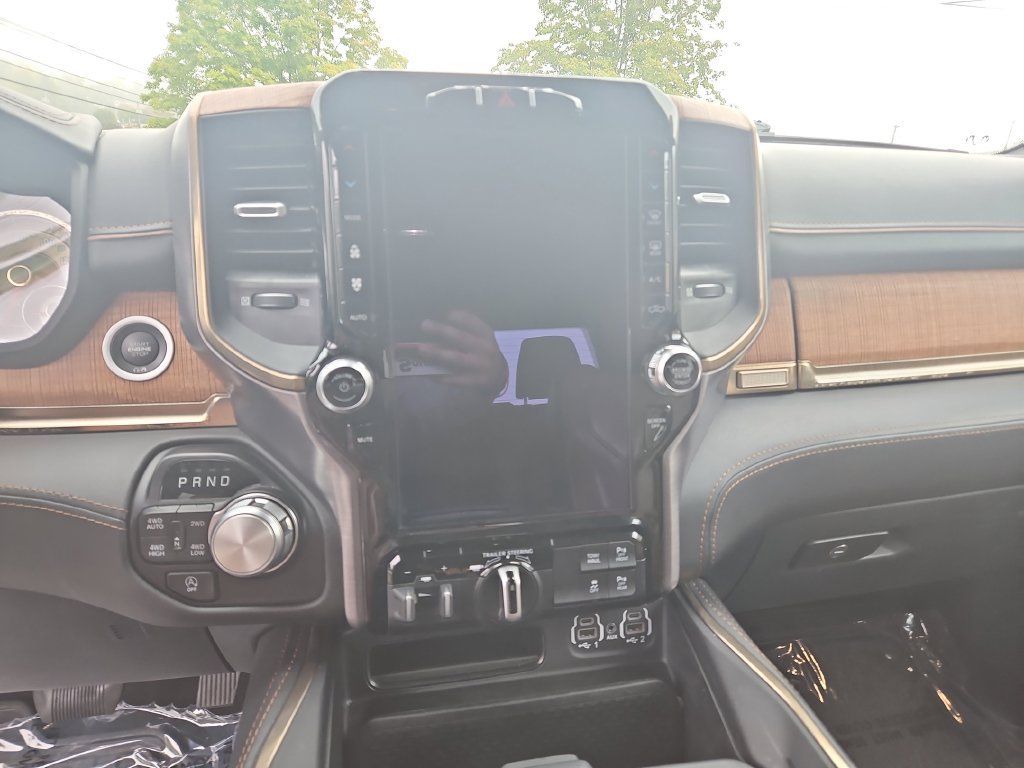 Used 2022 RAM 1500 Limited w/ Trailer Tow Group AWD/4WD image 19