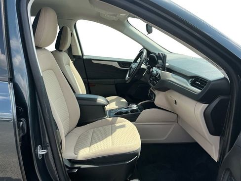 Used 2022 Ford Escape SE w/ Convenience Package FWD image 22