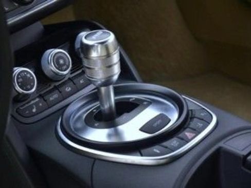 Used 2008 Audi R8 V8 image 16