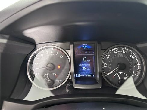 Used 2019 Toyota Tacoma TRD Sport AWD/4WD image 24
