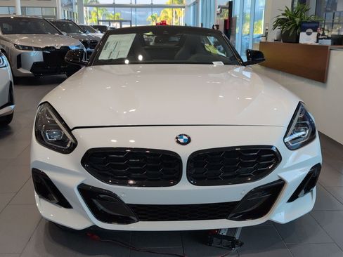 Used 2026 BMW Z4 sDrive30i w/ Premium Package RWD image 3