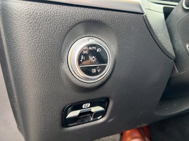 Used 2023 Mercedes-Benz C 300 4MATIC Sedan image 18