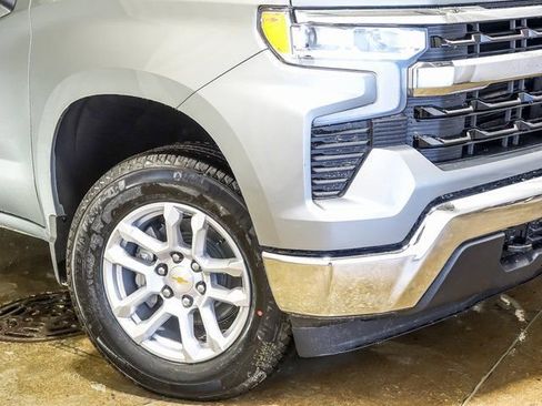 New 2026 Chevrolet Silverado 1500 LT image 4