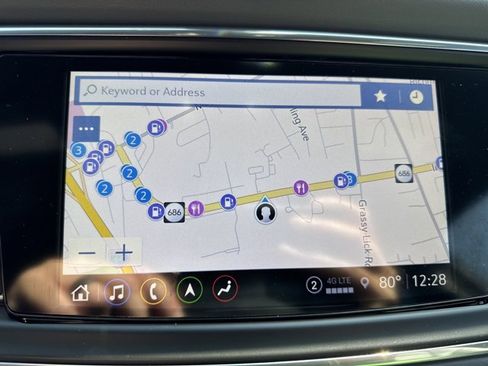 Used 2024 Buick Enclave Premium image 22