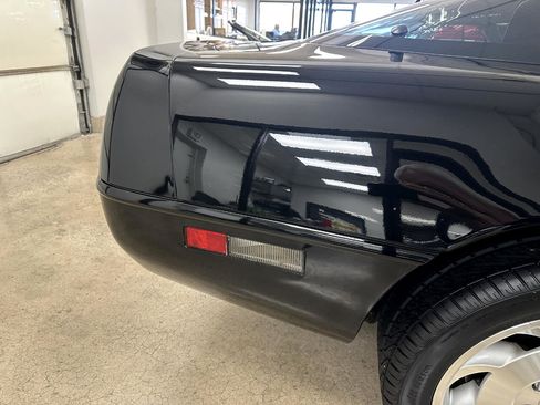 Used 1996 Chevrolet Corvette Coupe image 15