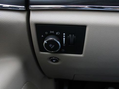 Used 2020 Jeep Grand Cherokee Limited AWD/4WD image 10