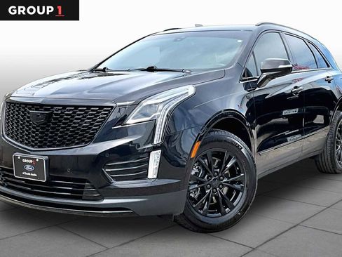 Used 2021 Cadillac XT5 Luxury FWD image 1