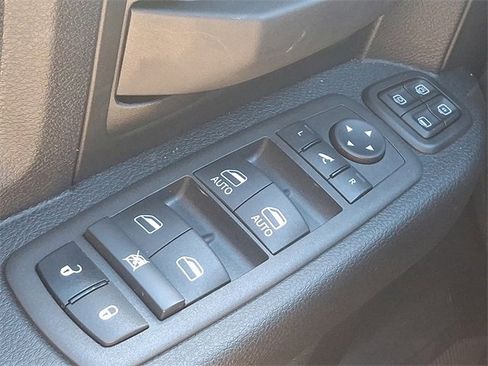 Used 2023 RAM 3500 Tradesman w/ Chrome Appearance Group image 29