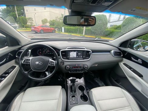 Used 2019 Kia Sorento SX AWD/4WD image 19