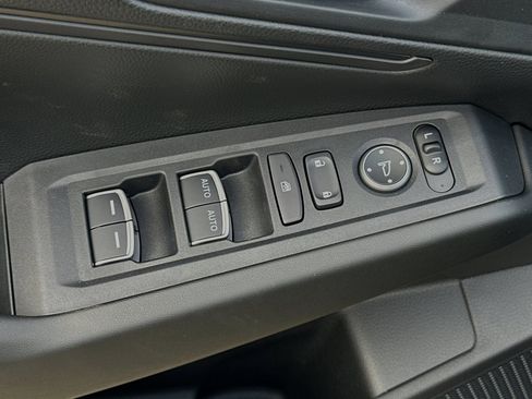 New 2025 Honda Accord LX image 13