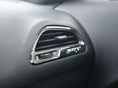 Used 2016 Dodge Challenger SRT Hellcat image 32