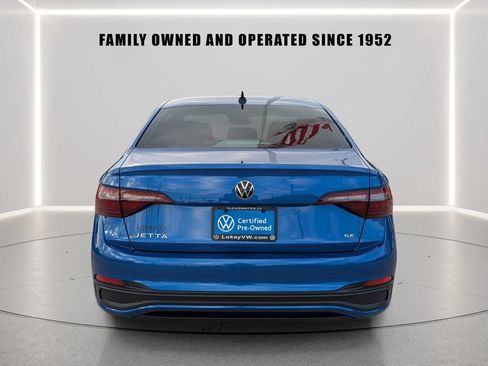 Certified 2024 Volkswagen Jetta SE FWD image 5