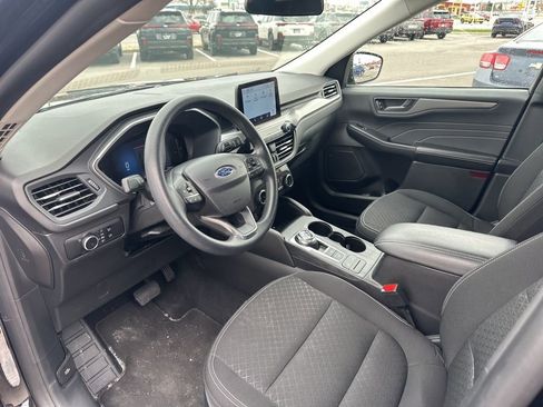 Used 2025 Ford Escape Active AWD/4WD image 14