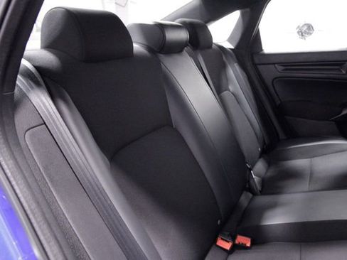 Used 2022 Honda Civic Sport image 18