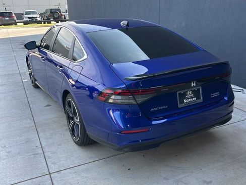 Used 2025 Honda Accord Sport image 5