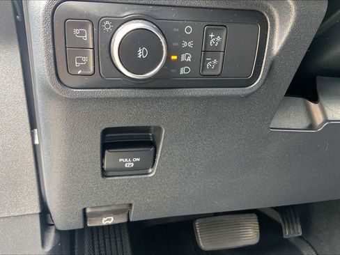 Used 2022 Ford Bronco Outer Banks w/ Sasquatch Package AWD/4WD image 33