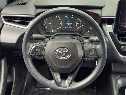 Used 2023 Toyota Corolla LE FWD image 17