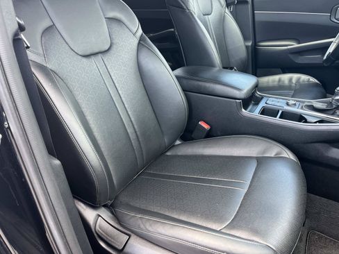 Used 2022 Kia Sorento S FWD image 27