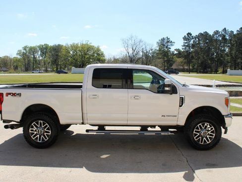 Used 2017 Ford F250 Lariat w/ Lariat Ultimate Package image 18