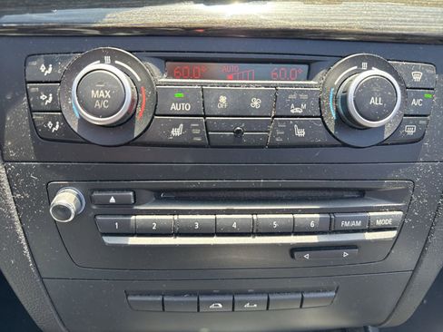 Used 2013 BMW 135i Convertible RWD image 36