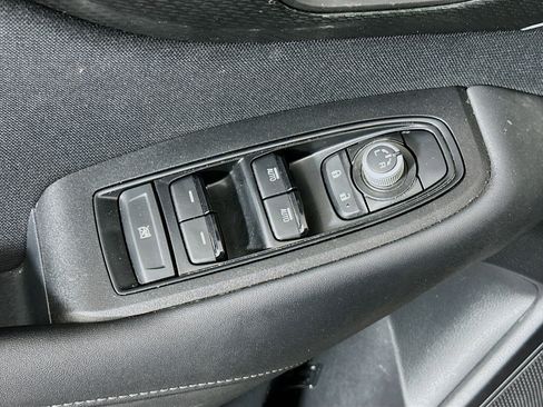 Used 2021 Subaru Outback Premium image 15