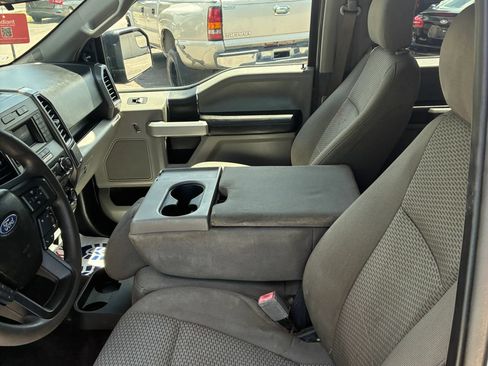 Used 2018 Ford F150 XLT RWD image 10