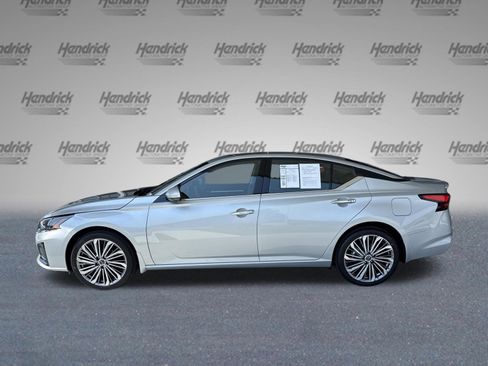 Used 2025 Nissan Altima 2.5 SL AWD/4WD image 6