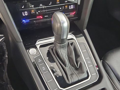 Used 2021 Volkswagen Arteon SEL FWD image 32