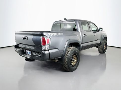 Used 2021 Toyota Tacoma TRD Off-Road w/ TRD Premium Off Road Package AWD/4WD image 7