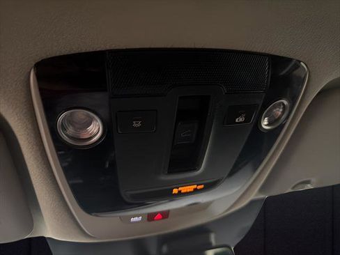 Used 2023 Kia Niro SX Touring FWD image 23