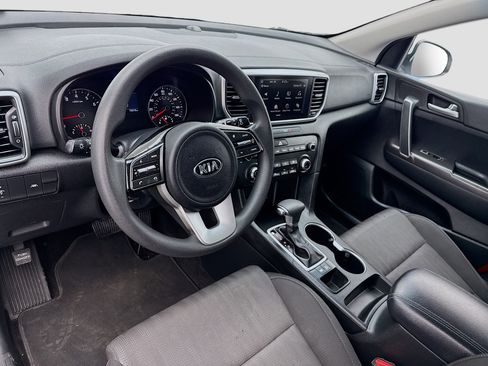 Used 2021 Kia Sportage LX image 7
