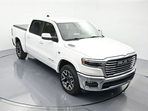 New 2026 RAM 1500 Laramie AWD/4WD image 31