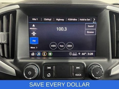 Used 2022 GMC Terrain SLT w/ LPO, 'HIT The Road' Package FWD image 13