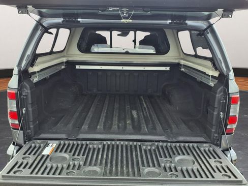 Used 2022 Nissan Frontier SV image 24