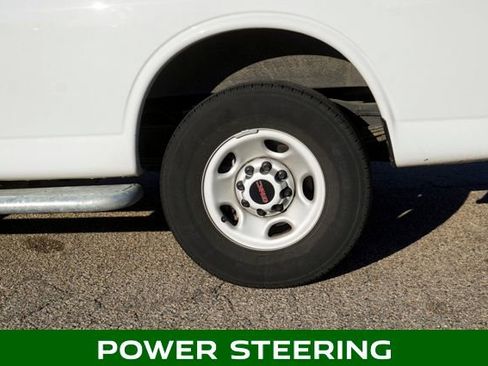 Used 2024 GMC Savana 2500 w/ Driver Convenience Package image 7