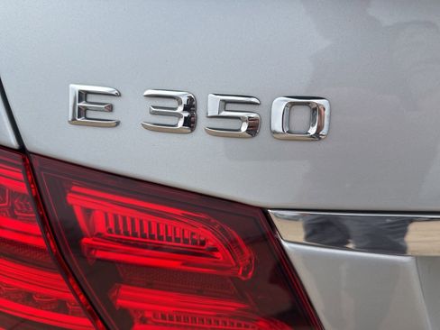Used 2016 Mercedes-Benz E 350 Sedan image 9
