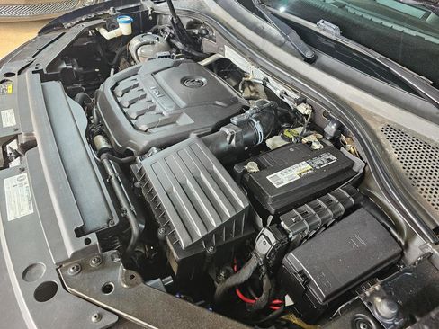 Used 2019 Volkswagen Tiguan SE FWD image 44
