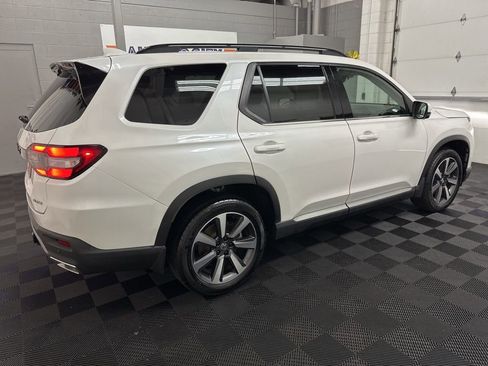 Used 2024 Honda Pilot Elite image 10