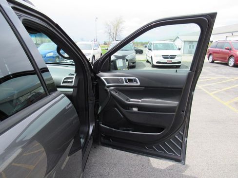 Used 2015 Ford Explorer Sport w/ Equipment Group 401A image 29