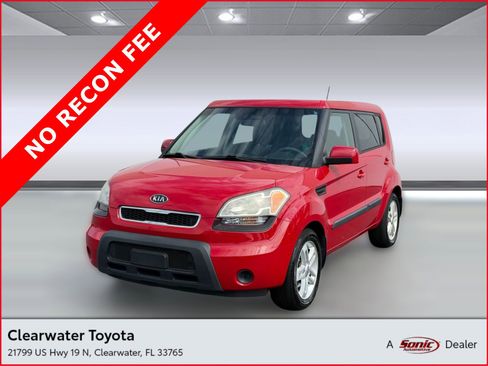 Used 2011 Kia Soul + image 1
