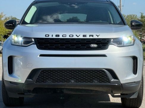 Used 2020 Land Rover Discovery Sport SE image 9